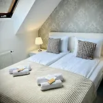 Apartament White Glove Bilitewskiego